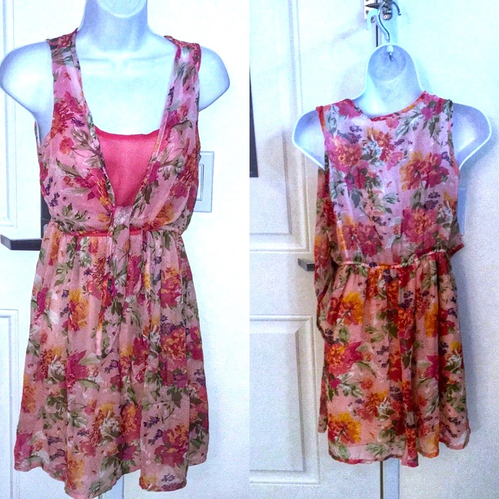 New sheer floral wrap dress by American Rag XS s2